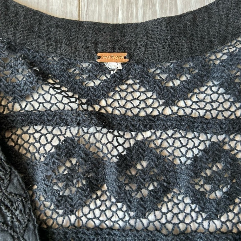 Free People Crochet Back Crop Top Size S - Picture 2 of 4